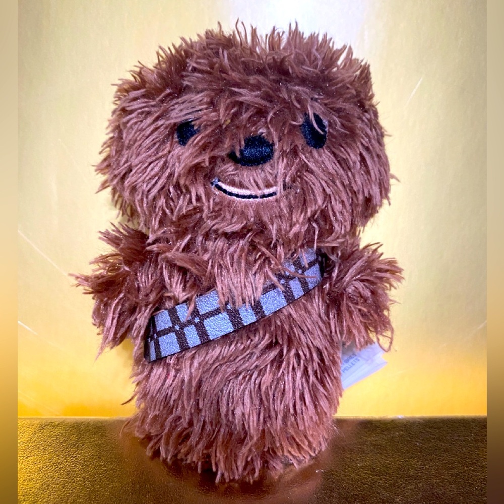 STAR WARS HALLMARK CHUBACHA ITTY-BITTY COLLECTIBLE PLUSH 4”